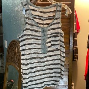 Lightweight tank, amazing for HOT days